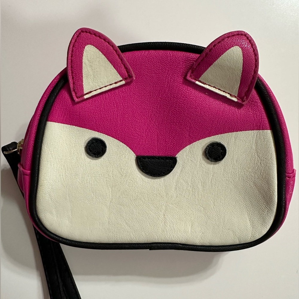 Cute Luv Betsey Johnson makeup pouch